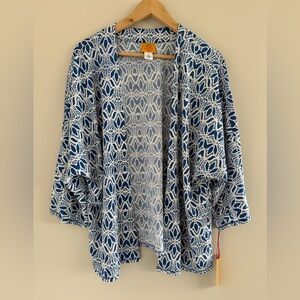 Ruby Rd. Blue and White Lace Pattern Top